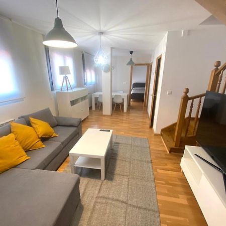 Apartamento Centrico Con Garaje Jaca Buitenkant foto
