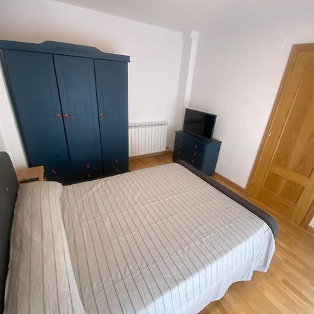 Apartamento Centrico Con Garaje Jaca Buitenkant foto