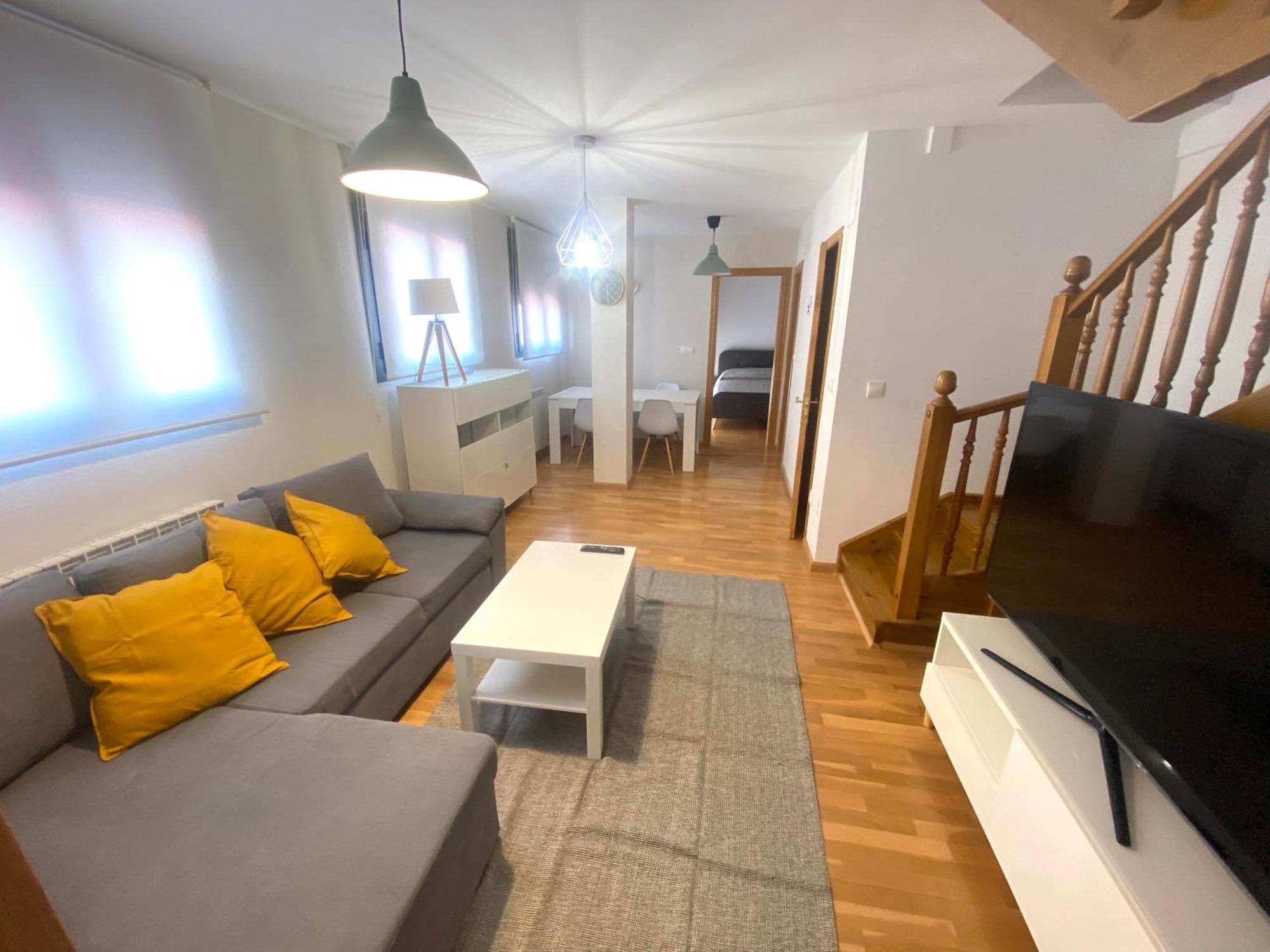 Apartamento Centrico Con Garaje Jaca Buitenkant foto