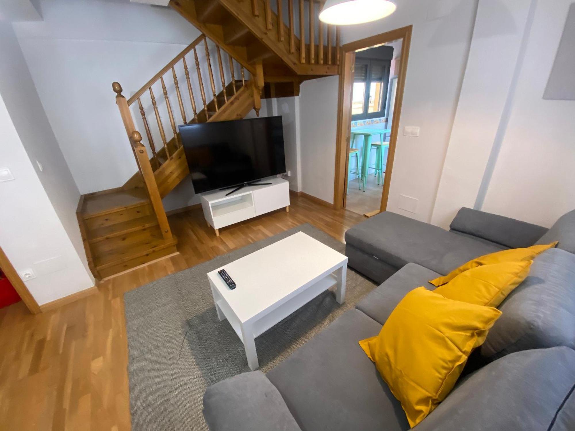 Apartamento Centrico Con Garaje Jaca Buitenkant foto