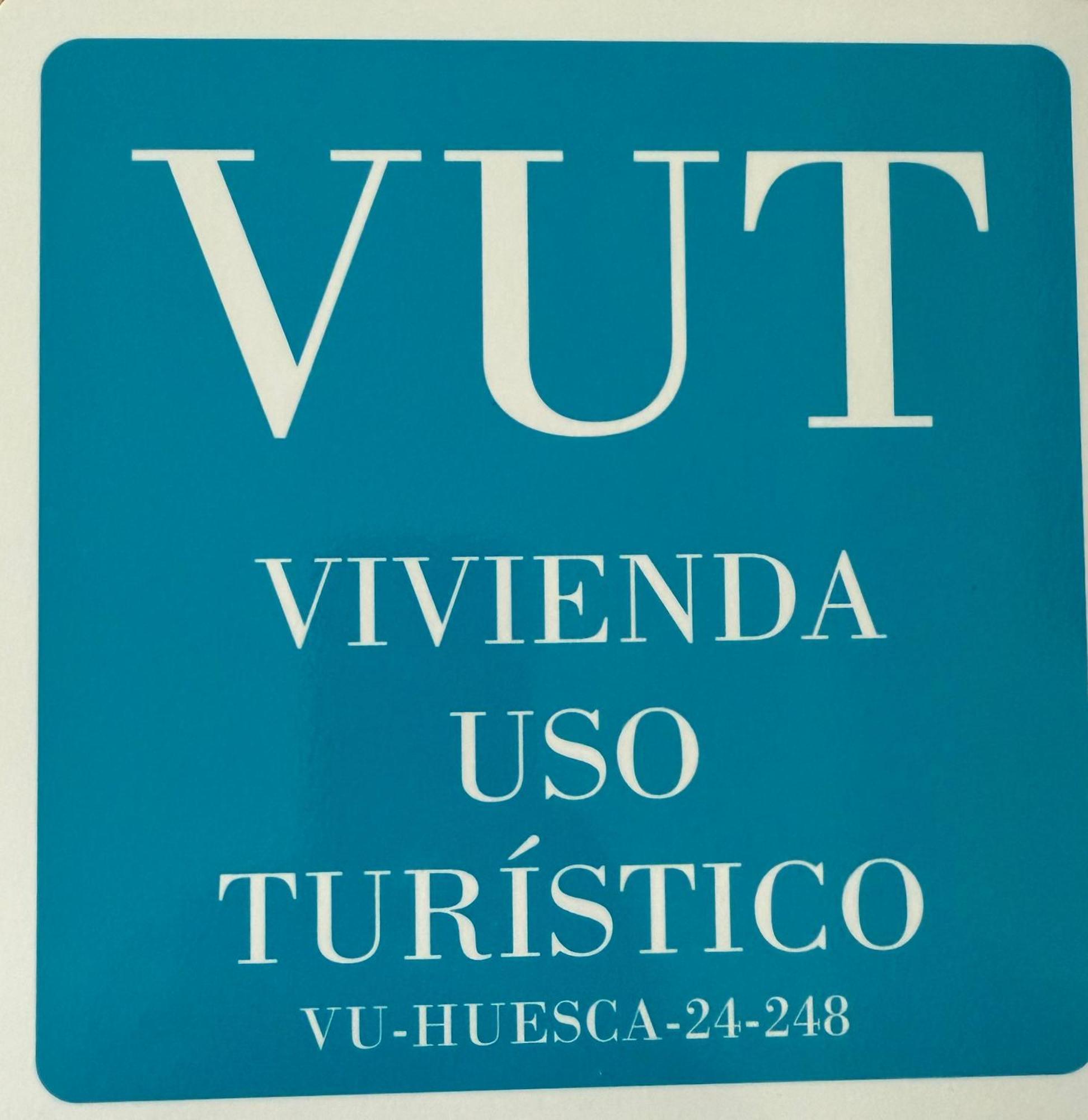 Apartamento Centrico Con Garaje Jaca Buitenkant foto